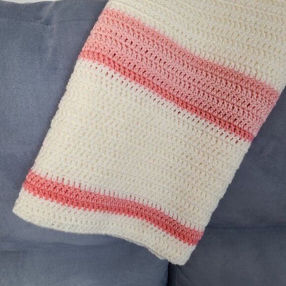 Vintage Handmade Knit Crochet Pretty Pink Afghan Throw Lap Blanket New Baby Gift - Picture 2 of 16